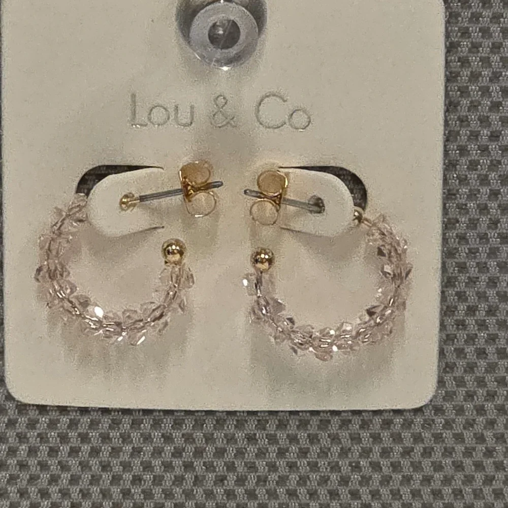 Lou & Co Pink Beaded Hoop Earrings Gold Tone Crystal C-Hoops E-1505 NEW